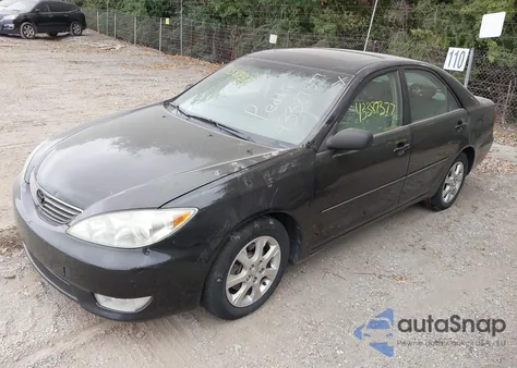 2005 Toyota Camry Xle V6 from USA, damaged, VIN 4T1BF30K35U085678
